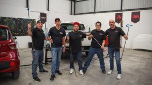 Curso de varillaje PDR en México: aprende a reparar abolladuras sin pintura con técnicas profesionales y aumenta tus ingresos en el sector automotriz.