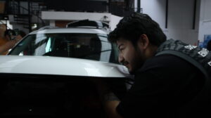 Curso de varillaje PDR en México: aprende a reparar abolladuras sin pintura con técnicas profesionales y aumenta tus ingresos en el sector automotriz.